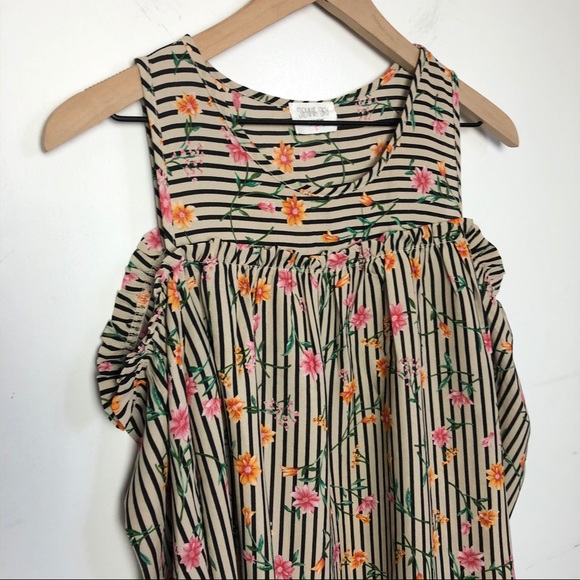 Sienna Sky Open Shoulder Blouse - Picture 2 of 5